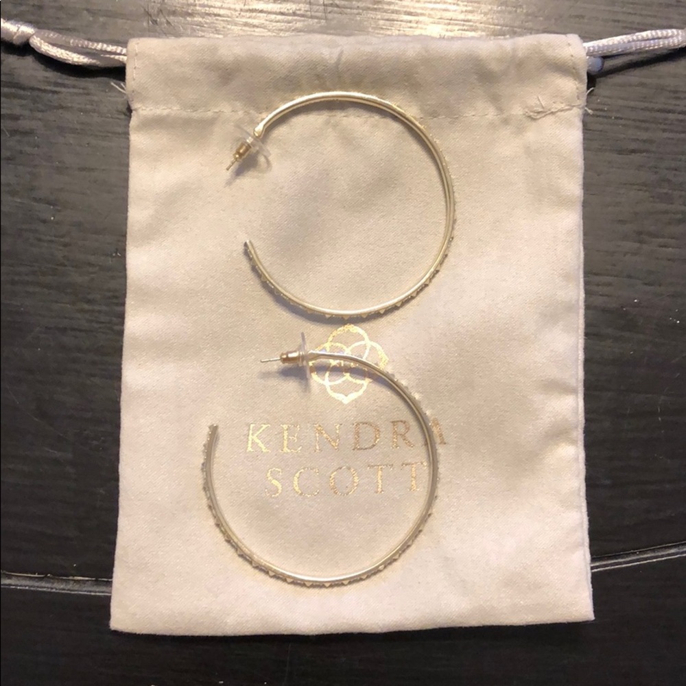 Kendra Scott gold Val hoops